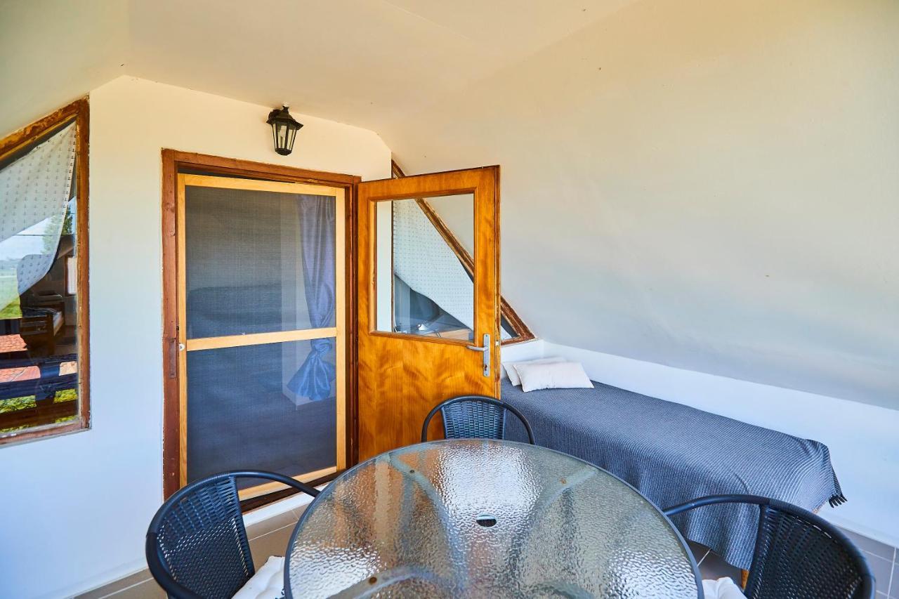 Kilátás a tóra Apartman Szigliget Exterior foto