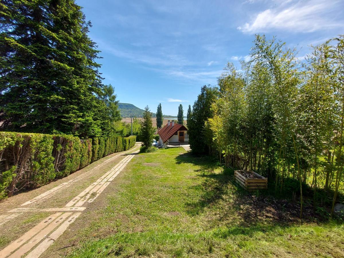 Kilátás a tóra Apartman Szigliget Exterior foto